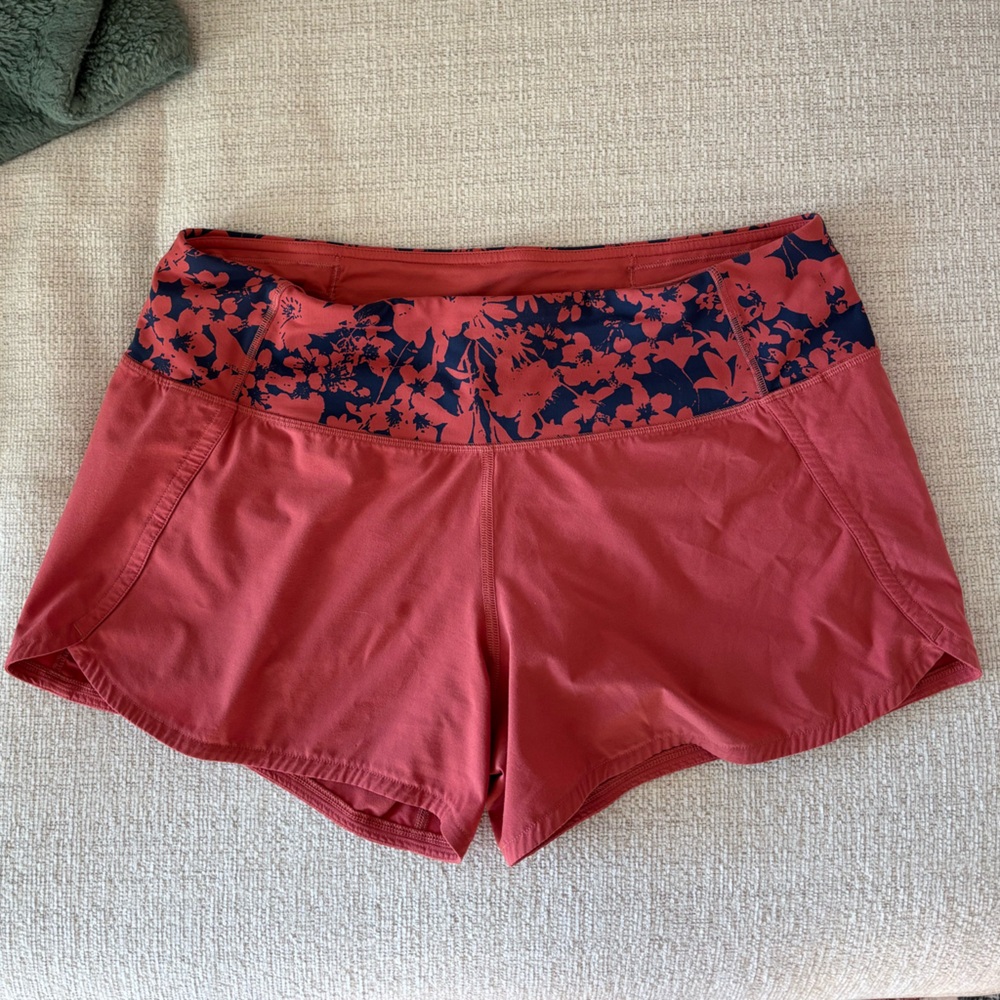 Lululemon Speed Up Shorts - Coral and Navy Blue Flower print